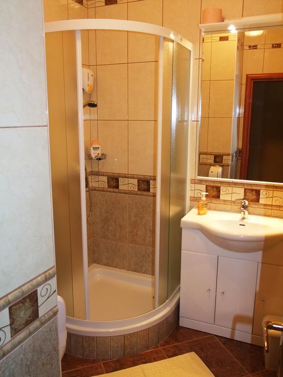 Bed & Breakfast Vila Stanisic Pozega Ruang foto